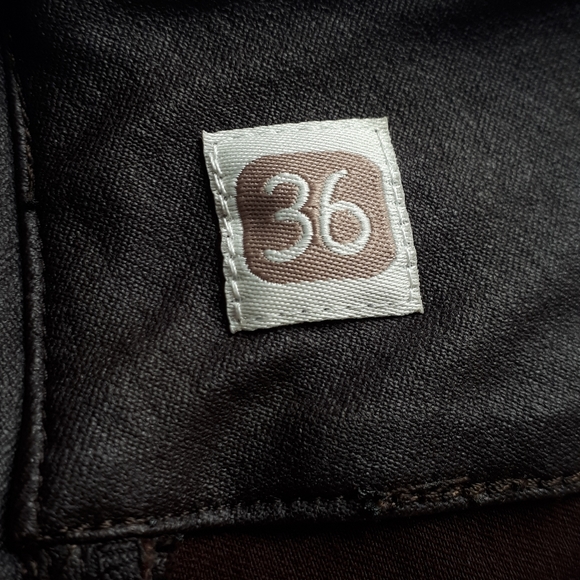 *SOLD* Scandinavian Designer coated leggings - Picture 10 of 13